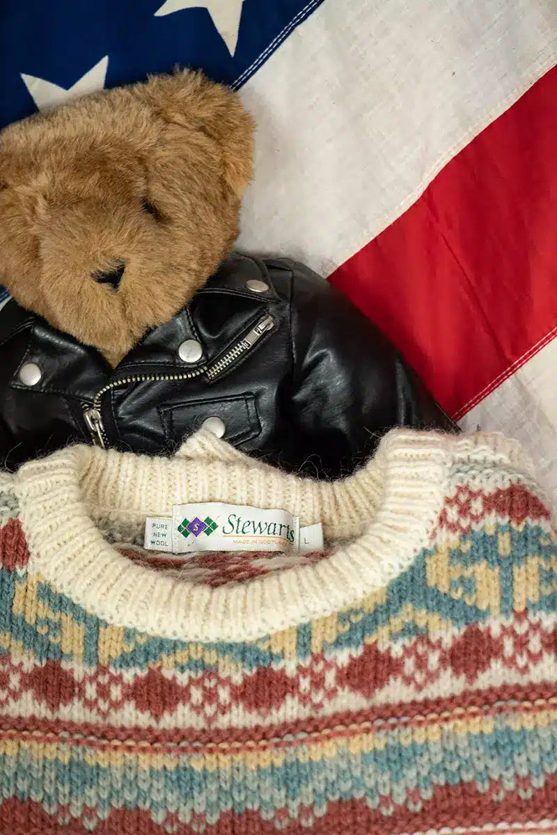 Stewarts Scottish Sweater "L"