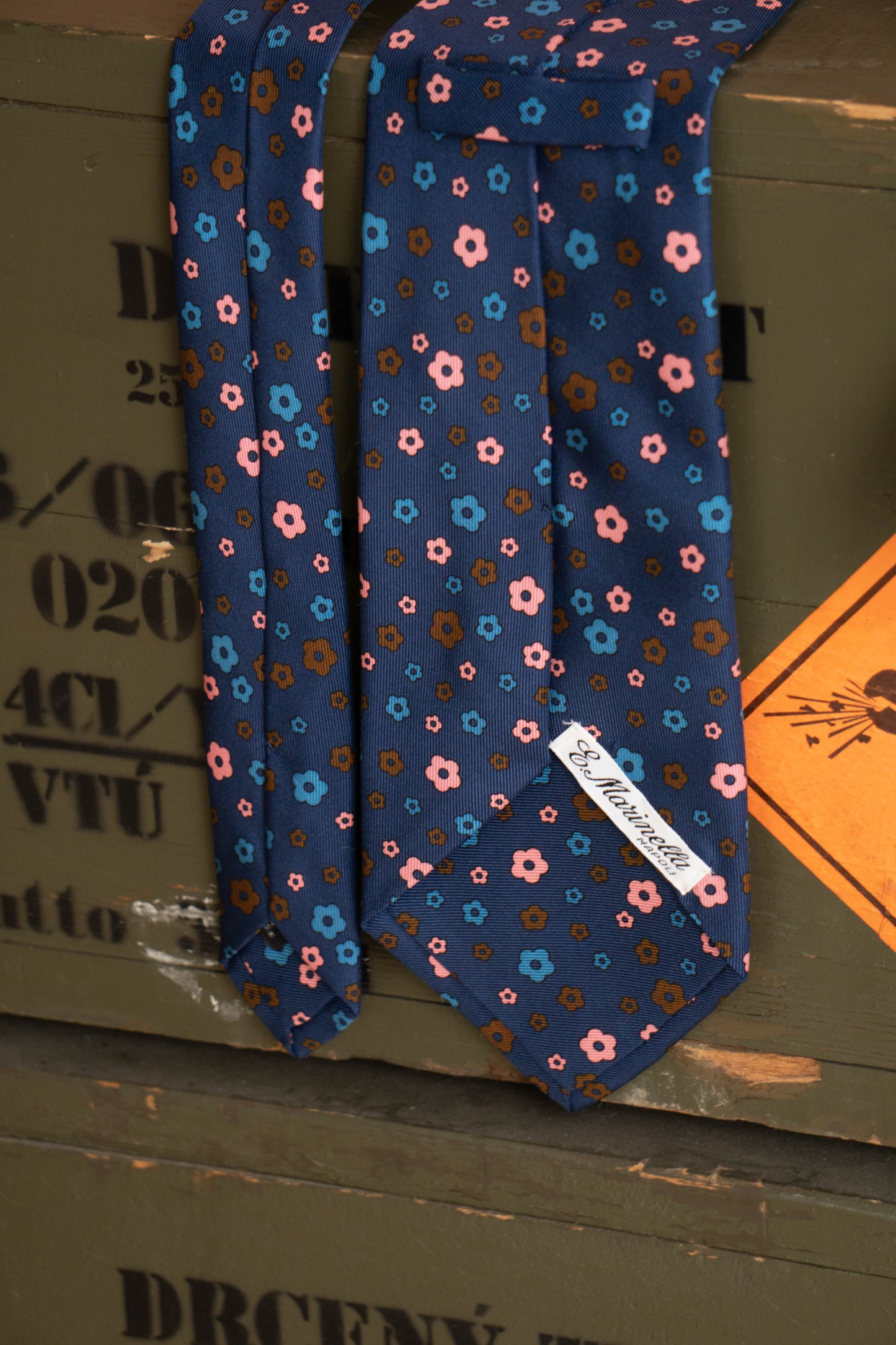 Cravatta E.Marinella Blu Scuro con Fiori Marroni Blu e Rosa