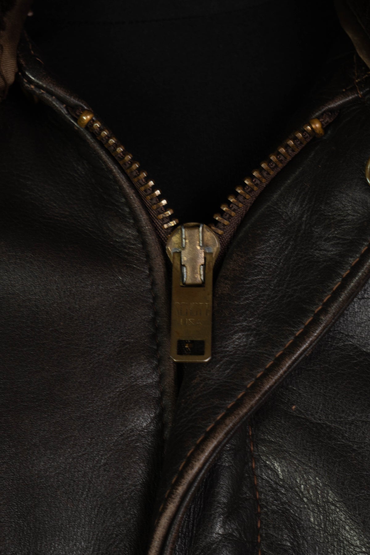 1980 Schott Giacchetto in pelle A-2 Marrone Made in USA - IT 54