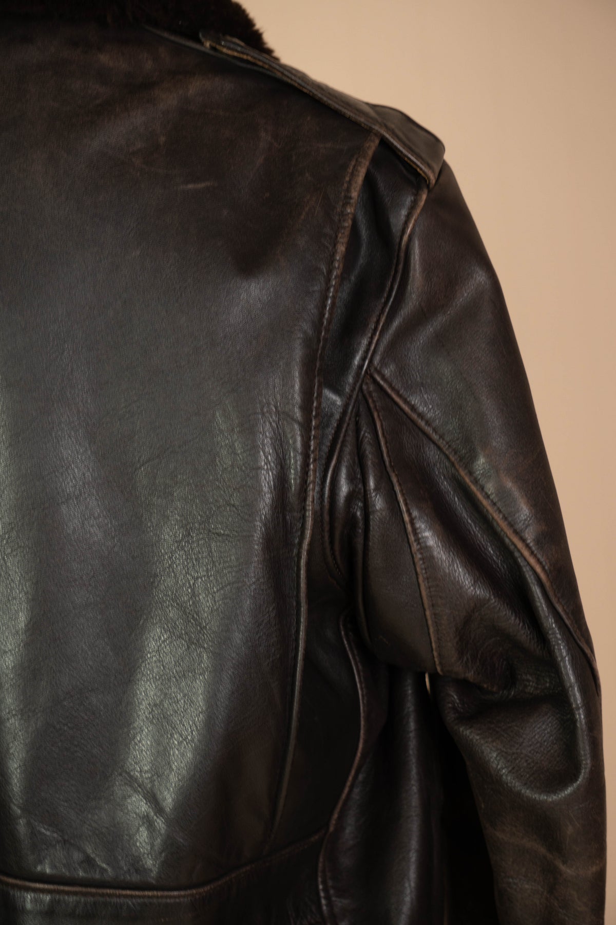 1980 Schott Giacchetto in pelle A-2 Marrone Made in USA - IT 54