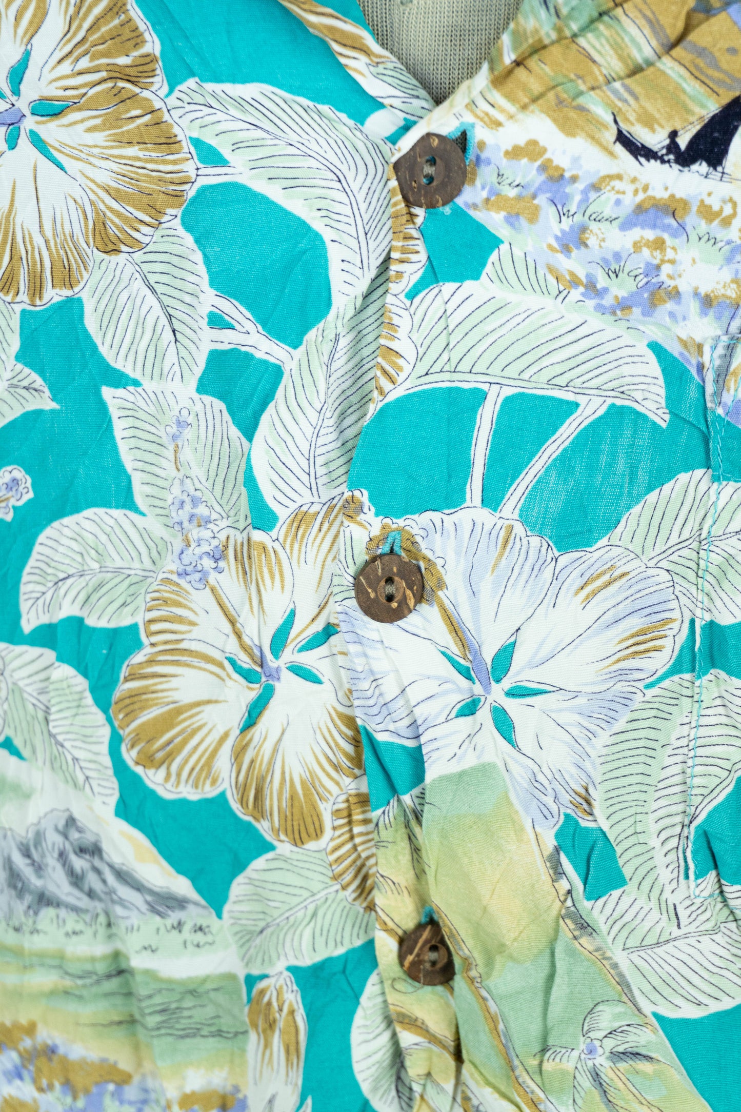 Go Barefoot Hawaiian Shirt "M"
