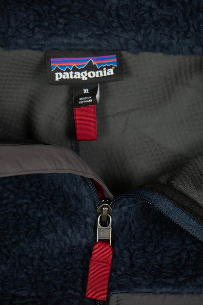 Dark Blue Patagonia Bear Fleece "XL"